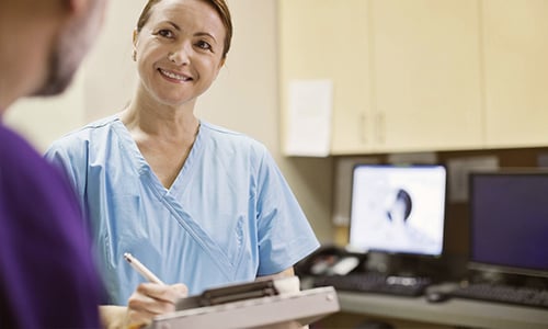 Como as tecnologias médicas revolucionam o atendimento às pessoas idosas