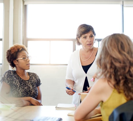 Exame | Com 32,2% de mulheres na liderança, Brasil ultrapassa potências europeias
