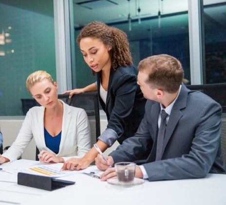 Brasil lidera em mulheres na liderança, mas desafio persiste