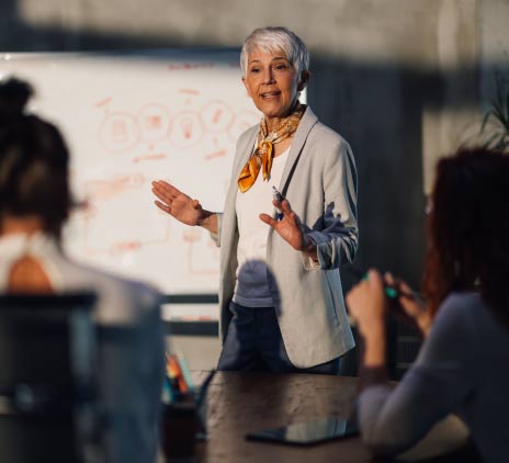 Executivas revelam caminhos para liderança feminina